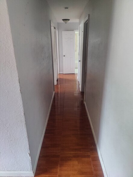 Building Photo - 2603 Walker Dr