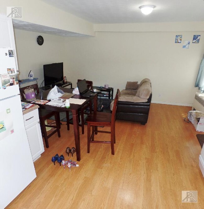Building Photo - 1 bedroom in Brookline MA 02446