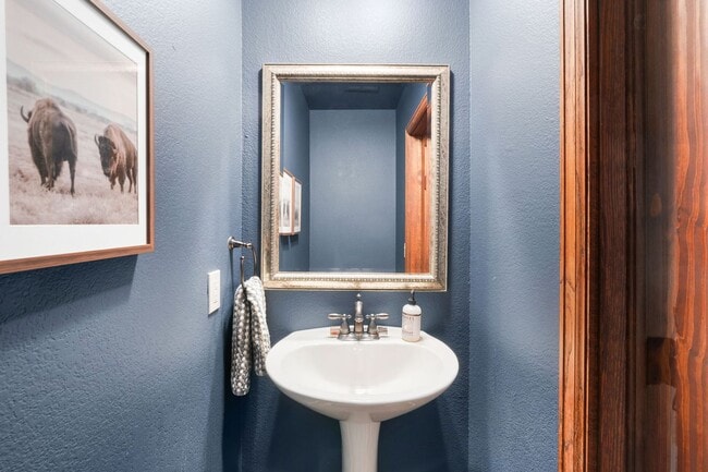 Building Photo - 4BD, 3.5BA Montclair Tudor with Large Yard and 2-Car Garage