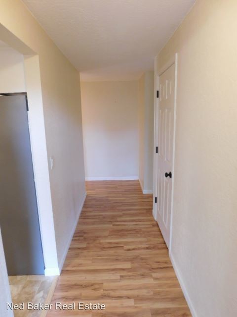 Building Photo - 3 br, 2 bath House - 3678 Silverstone Dr NE