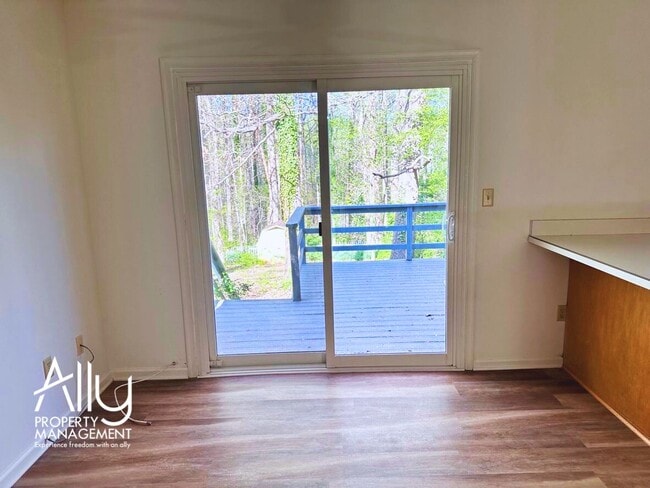 Building Photo - 1515 Westfield Ct