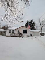 Building Photo - 4527 Hanover Ave