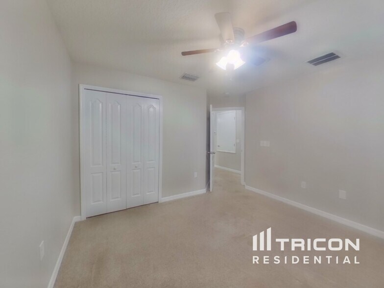Building Photo - 11712 Colony Lakes Blvd