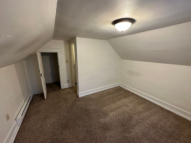 Building Photo - sbr431
