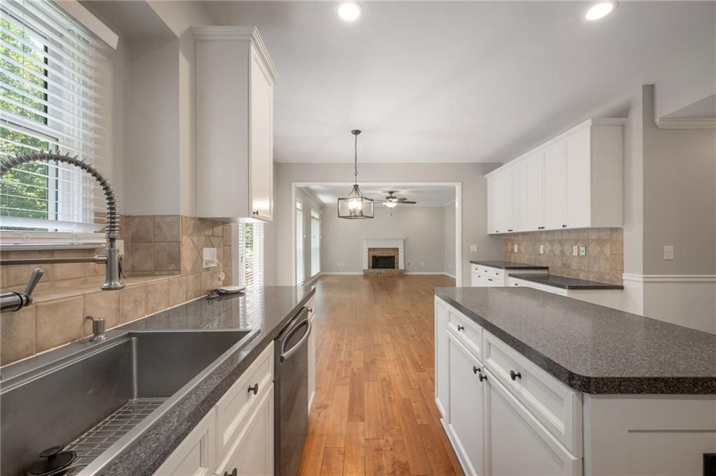 Building Photo - 61 Gellmore Ln