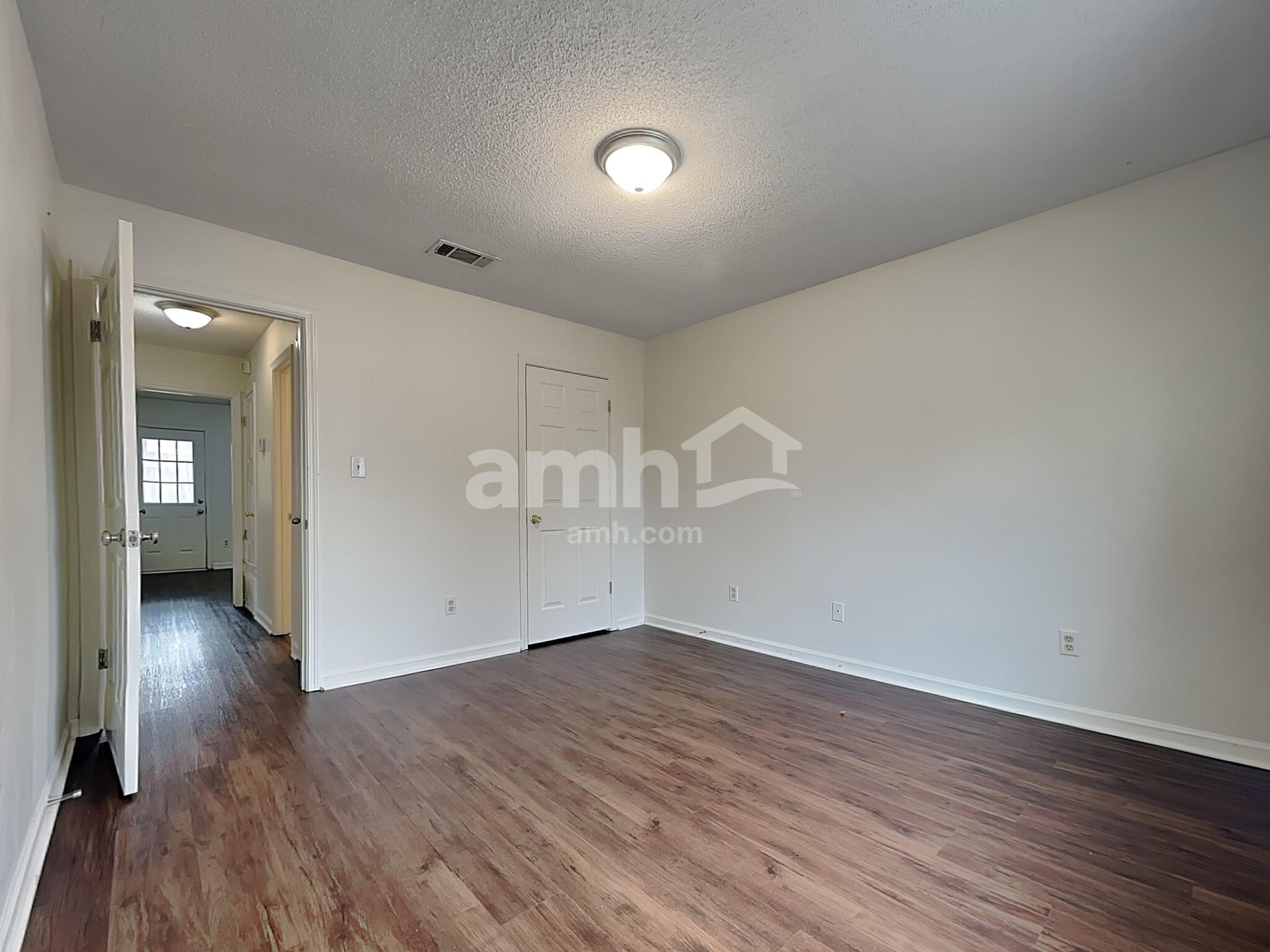 Building Photo - 245 Brookstone Cove