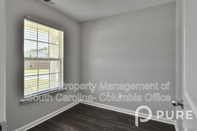 Building Photo - 340 Longfellows Ln