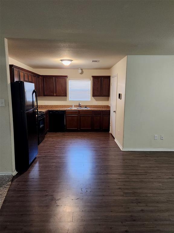 Building Photo - 1604 Leafhopper Ln