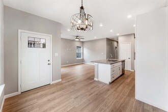 Building Photo - 10317 Teneha Dr