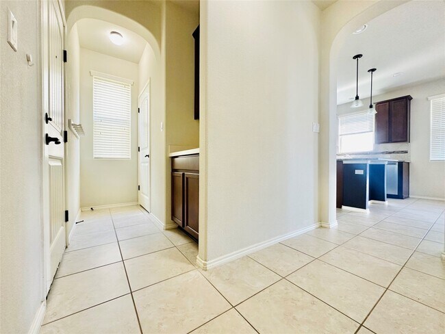 Building Photo - 7317 Highland Bluff Cove