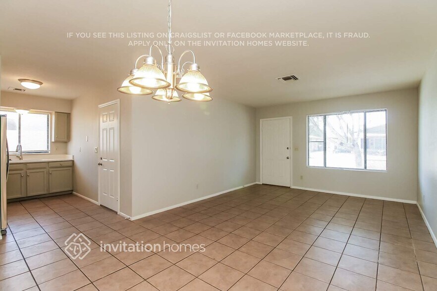 Building Photo - 4506 E Contessa St