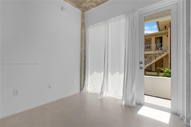 Building Photo - 4430 W Flagler St