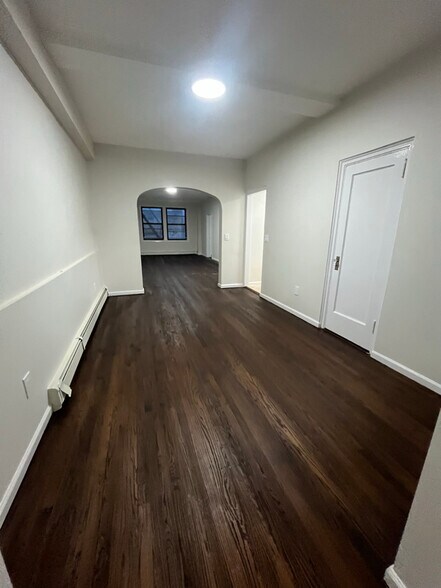 Building Photo - 150 S Harrison St