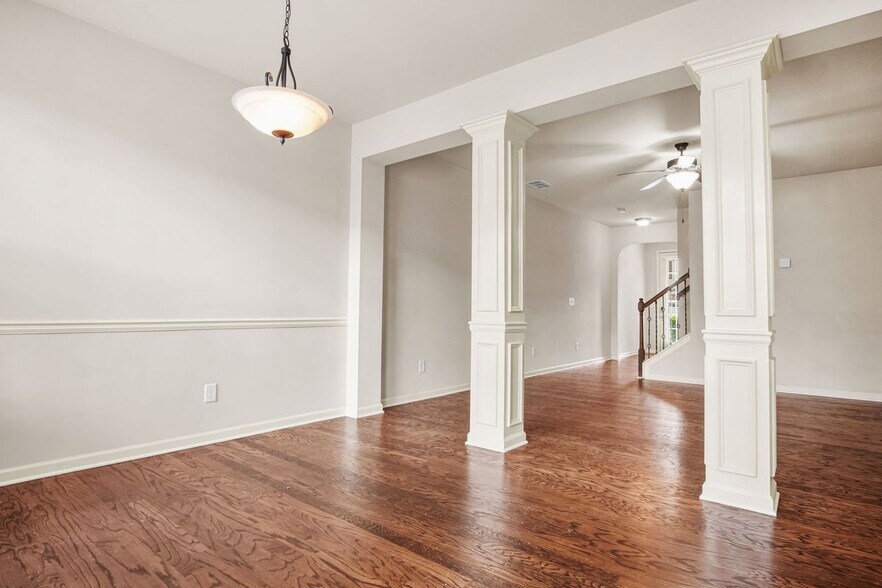 Building Photo - 1539 Creek Bend Ln NW