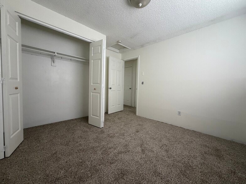 Building Photo - 3111 W 30th Ave
