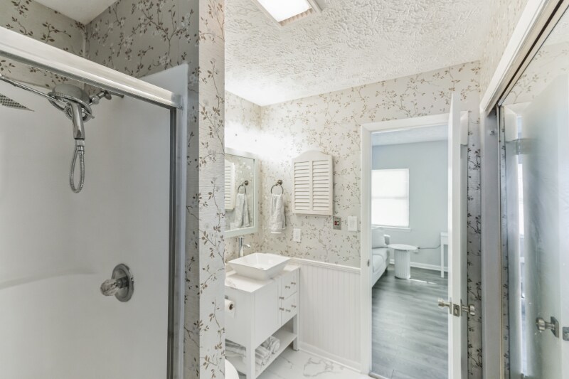 Building Photo - 216 Rose Ln