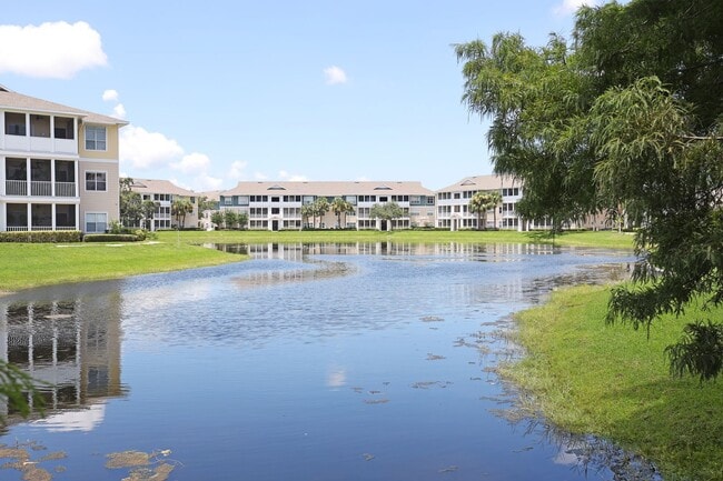 Building Photo - Bradenton 3BR/2BA – Newly Remodeled, 3rd F...
