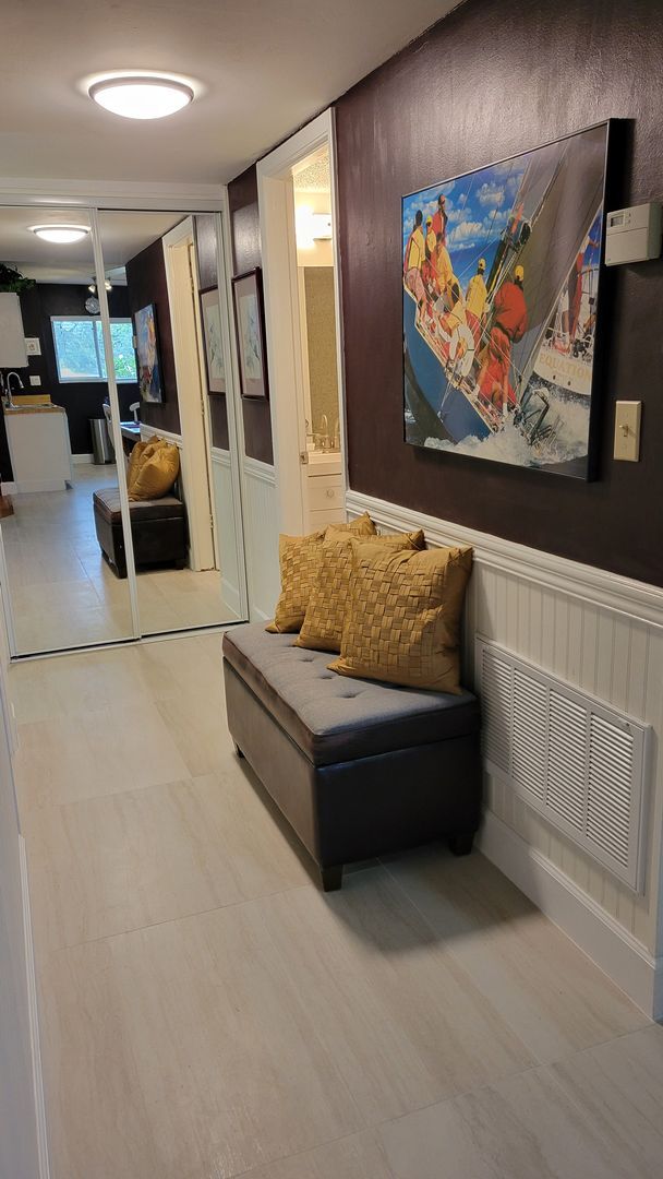 Building Photo - Annual or short term turnkey furnished ground floor condo near Siesta Key