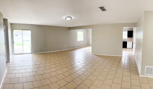 Building Photo - Available 7/21/2025 Beautiful 1 story, 4 b...