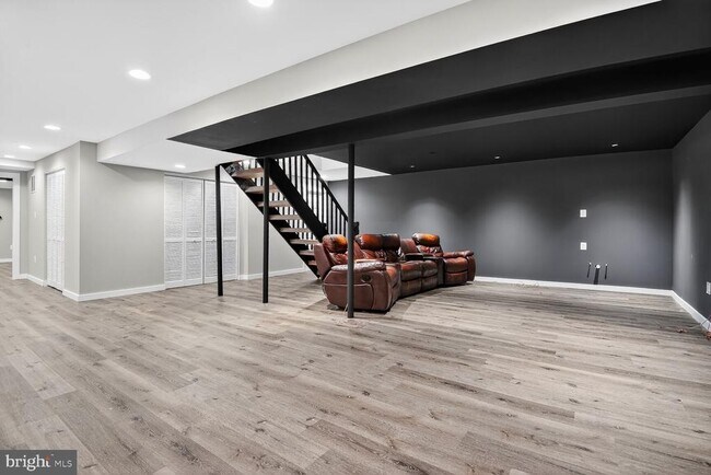 Building Photo - 14982 Gold Post Ct