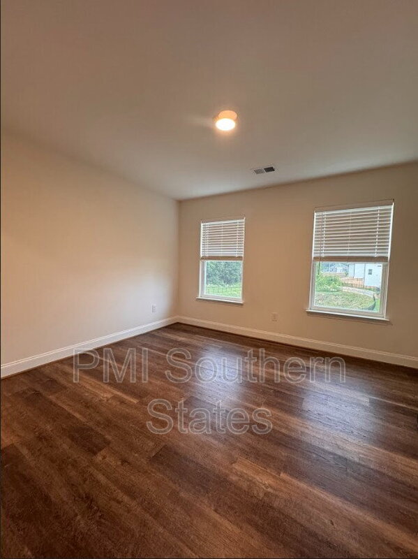 Building Photo - 207 Clarus Crk Wy