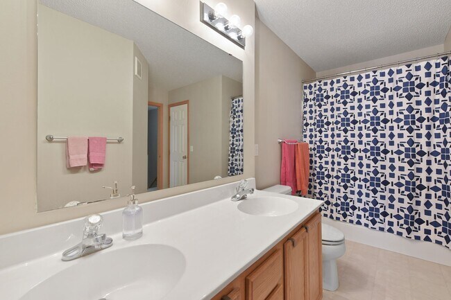 Building Photo - 20505 Erin Ct