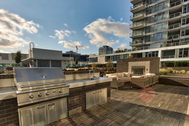 Building Photo - 2bd/1.75ba Seattle Condo