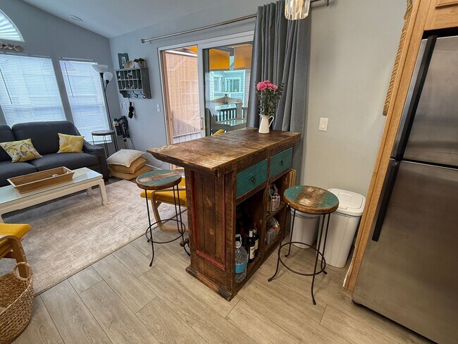 Building Photo - Charming Bungalow by the Beach in Leucadia!