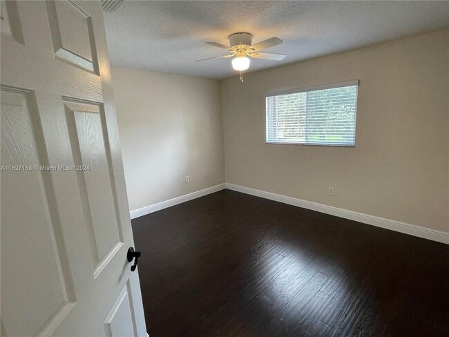 Building Photo - 3440 Carlton Ln