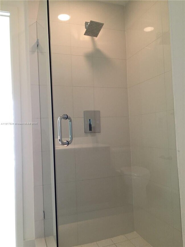 Building Photo - 1100 S Miami Ave