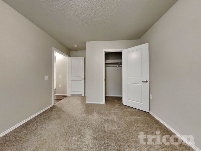 Building Photo - 13231 Ashworth Blvd