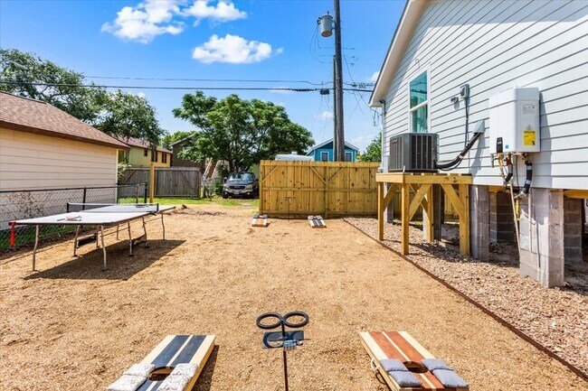Building Photo - 5423 Avenue R