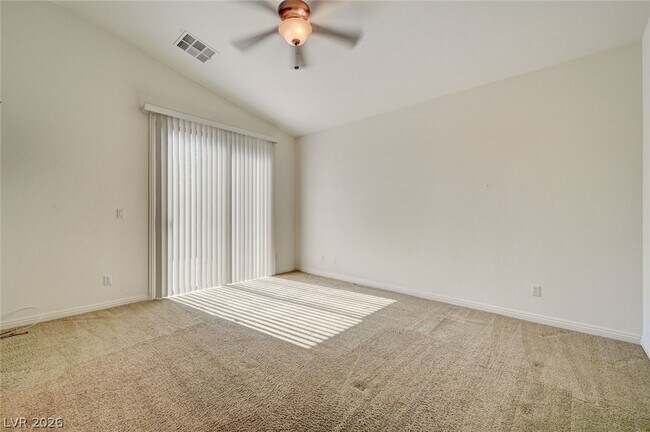 Building Photo - 5921 Altissimo St