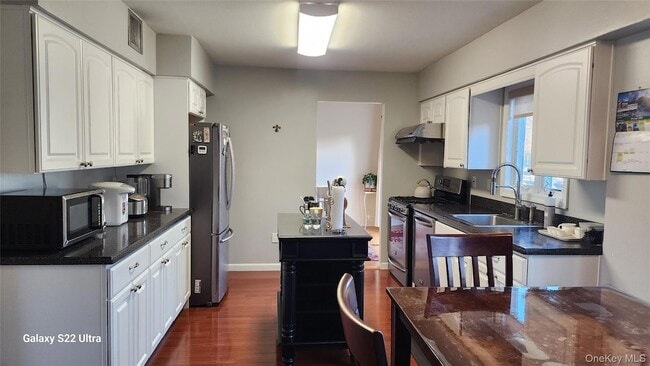 Building Photo - 101 Wayne St