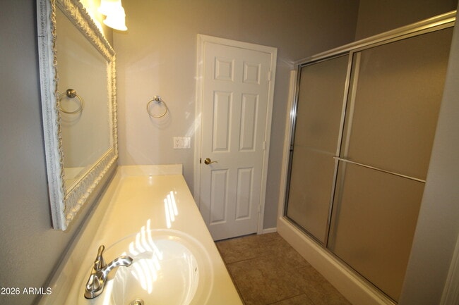 Building Photo - 1426 E Detroit St