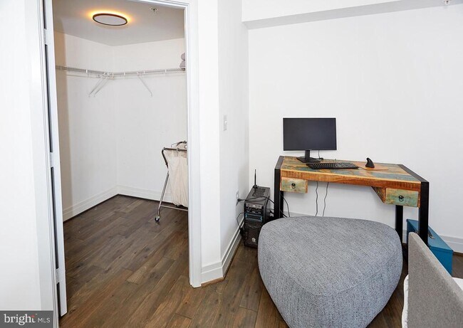 Building Photo - 414 Water St