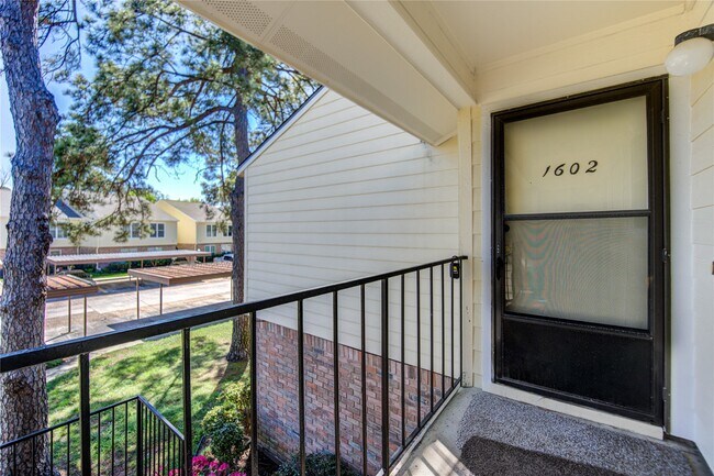 Building Photo - 14515 Wunderlich Dr