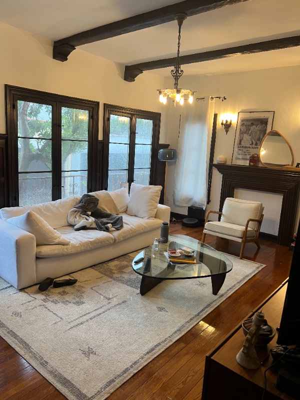 Building Photo - 414 N Sycamore Ave