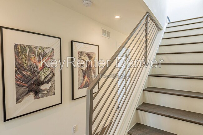 Building Photo - 3520 Quivas St