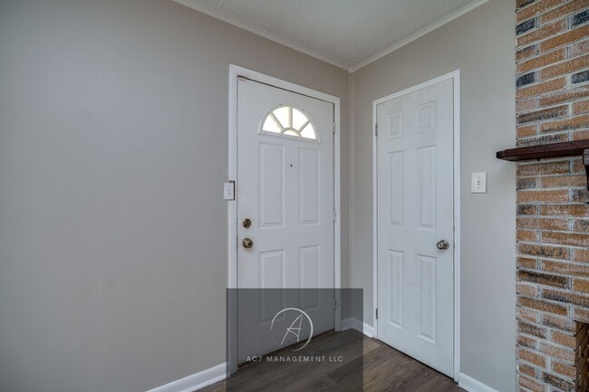 Building Photo - 4027 Beatty Dr