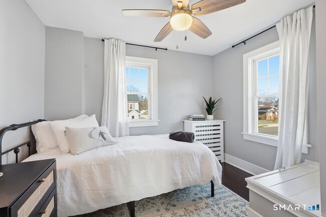 Building Photo - 82 Miller Ave