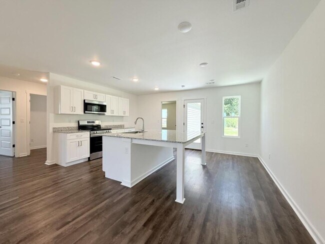 Building Photo - 210 Eagle Edge Dr