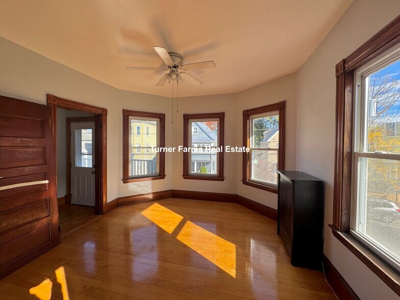 Building Photo - 48 Summer St