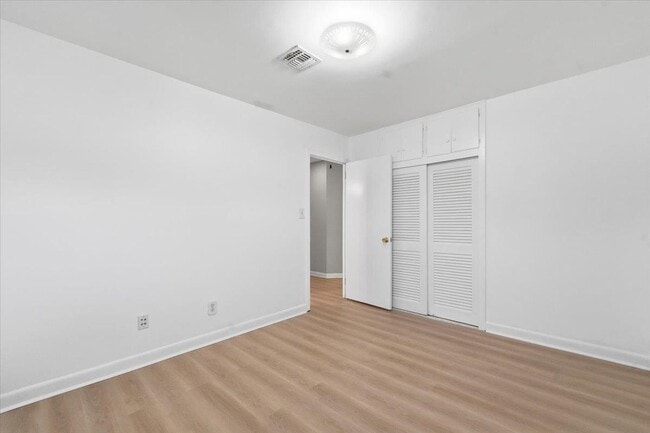 Building Photo - 52 Markham Rd