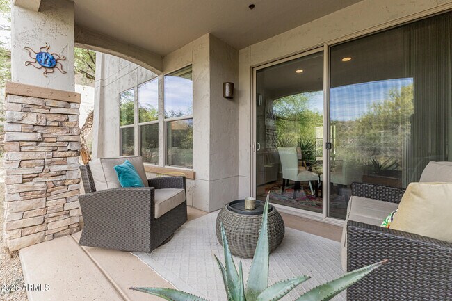 Building Photo - 10260 E White Feather Ln