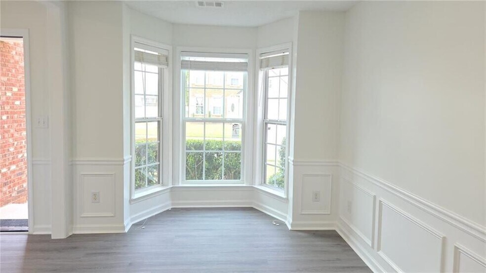 Building Photo - 4010 Ridgefair Dr