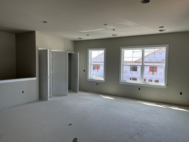 Building Photo - 3906 Tunnel Hill Rd