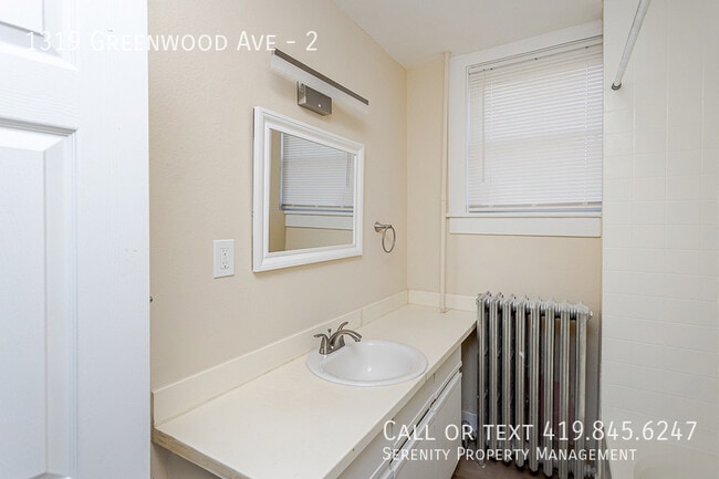 Building Photo - 1319 Greenwood Ave