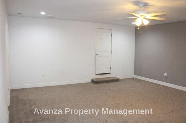 Building Photo - Home for Rent  3 Bed/1 Bath - 1,847 Sq Ft.  Rent: $2,195/month  Deposit: $2,295 Hoover High Region