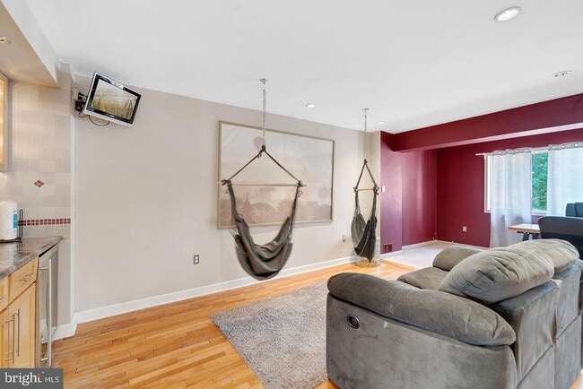 Building Photo - 116 South St